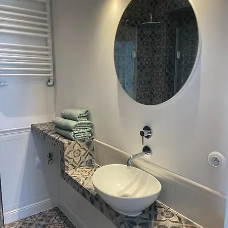 Cosy 5 Min Do Plazy Z Balkonem Апартаменты